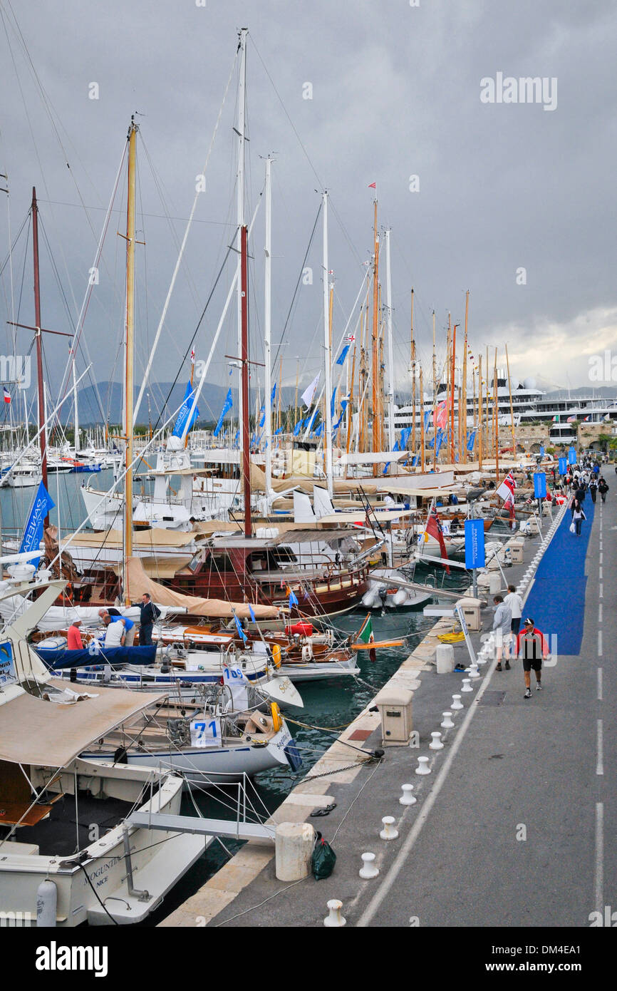 Promenade von International Yacht Club von Antibes, Südostfrankreich Stockfoto