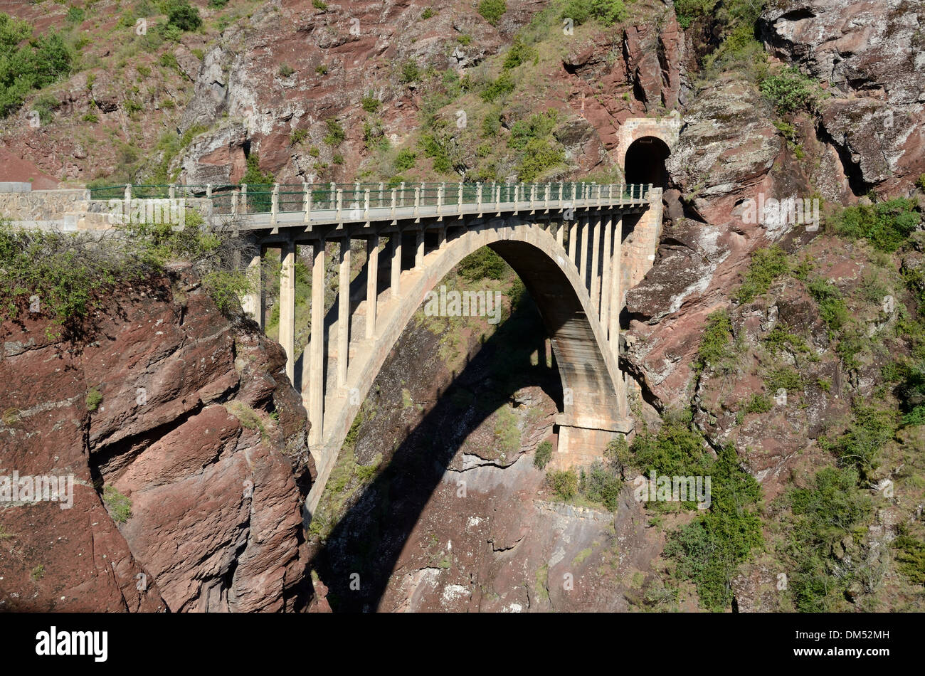 Pont De La Mariée Beton Brücke über Daluis Schlucht Haut-Var Alpes-Maritimes Frankreich Stockfoto