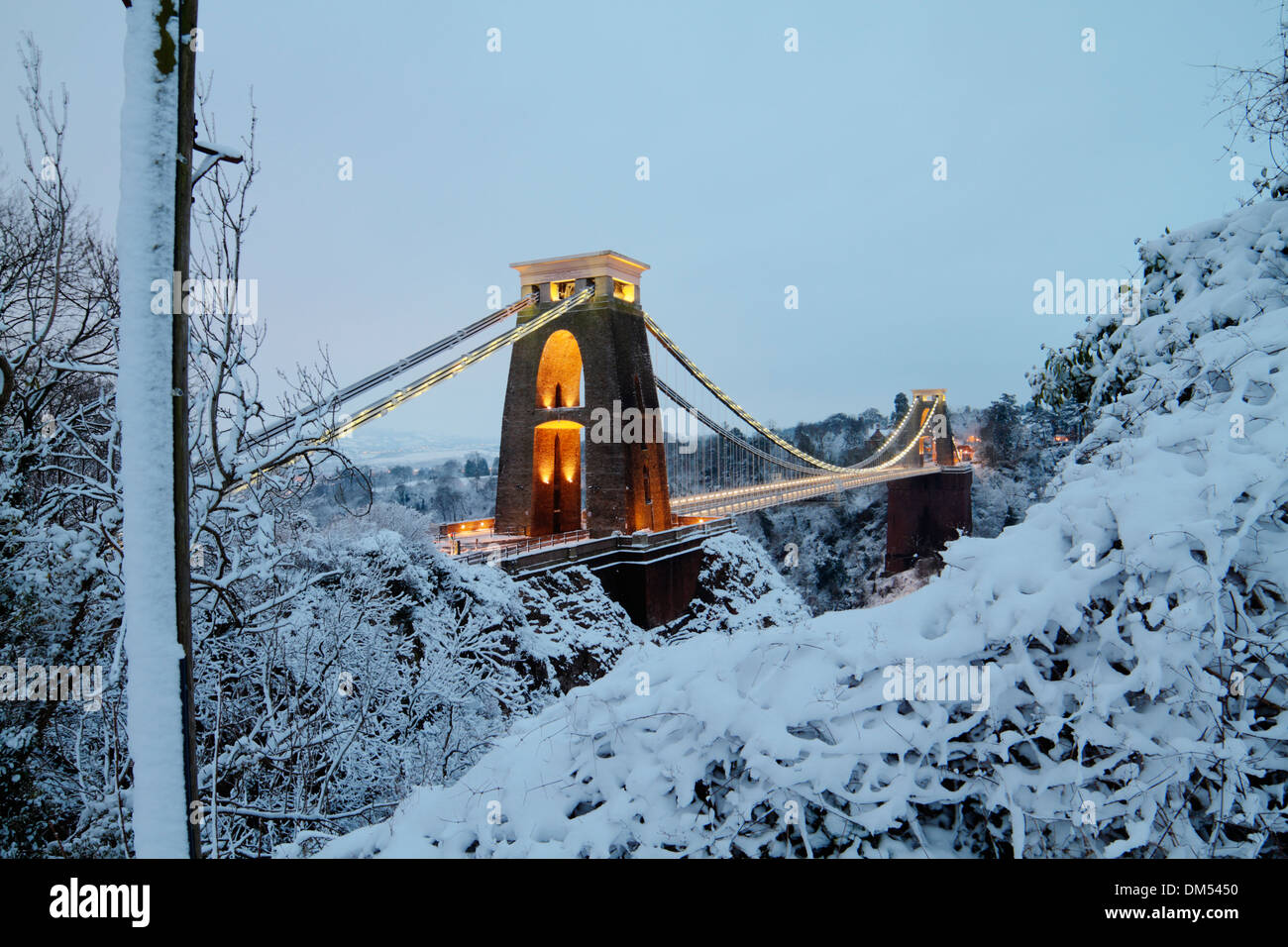 Clifton Suspension Bridge im Schnee. Bristol, Januar 2013. Stockfoto