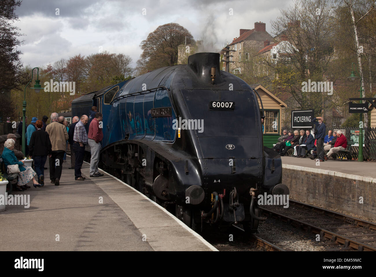 Sir Nigel Gresley Dampfmaschine am Bahnhof von Pickering Stockfoto