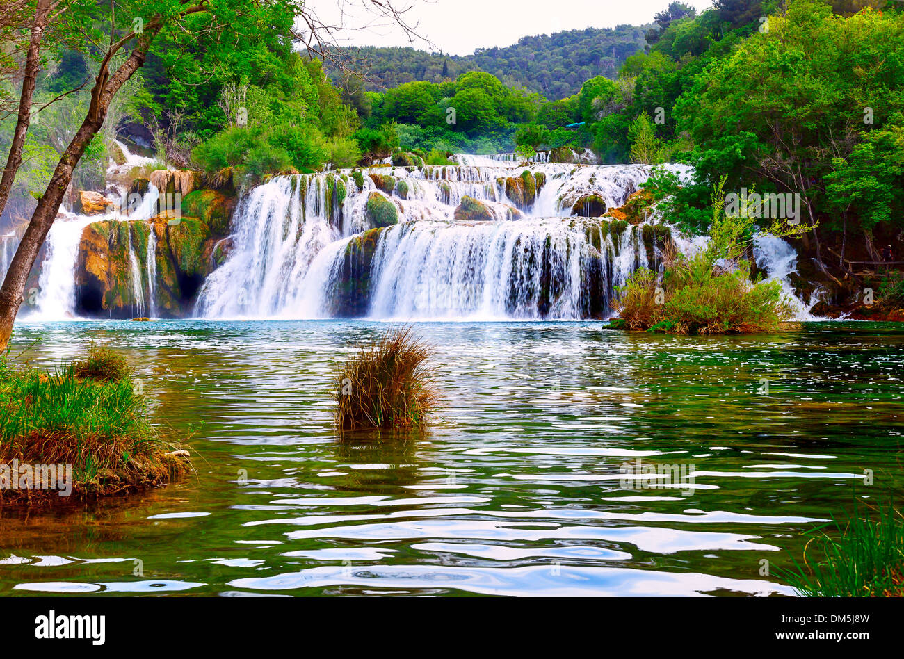 Wasserfall im Krka-Nationalpark gehört zu den kroatischen Natur Fluss Stockfoto