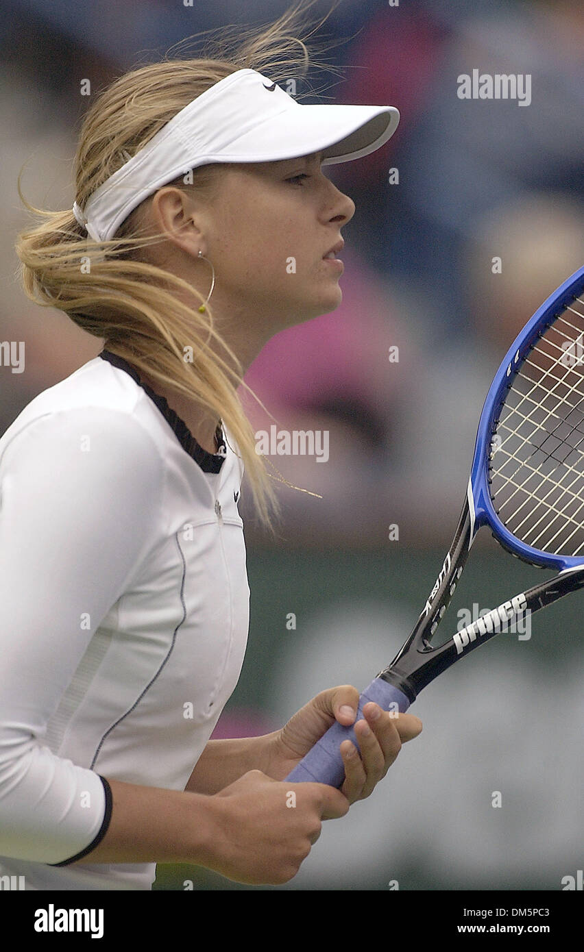 18. März 2005; Indische Brunnen, Kalifornien, USA; WTA Tennis Pro MARIA SHARAPOVA während eines Spiels bei der 2005 Pacific Life Open in Indian Wells Tennis Garden. Stockfoto