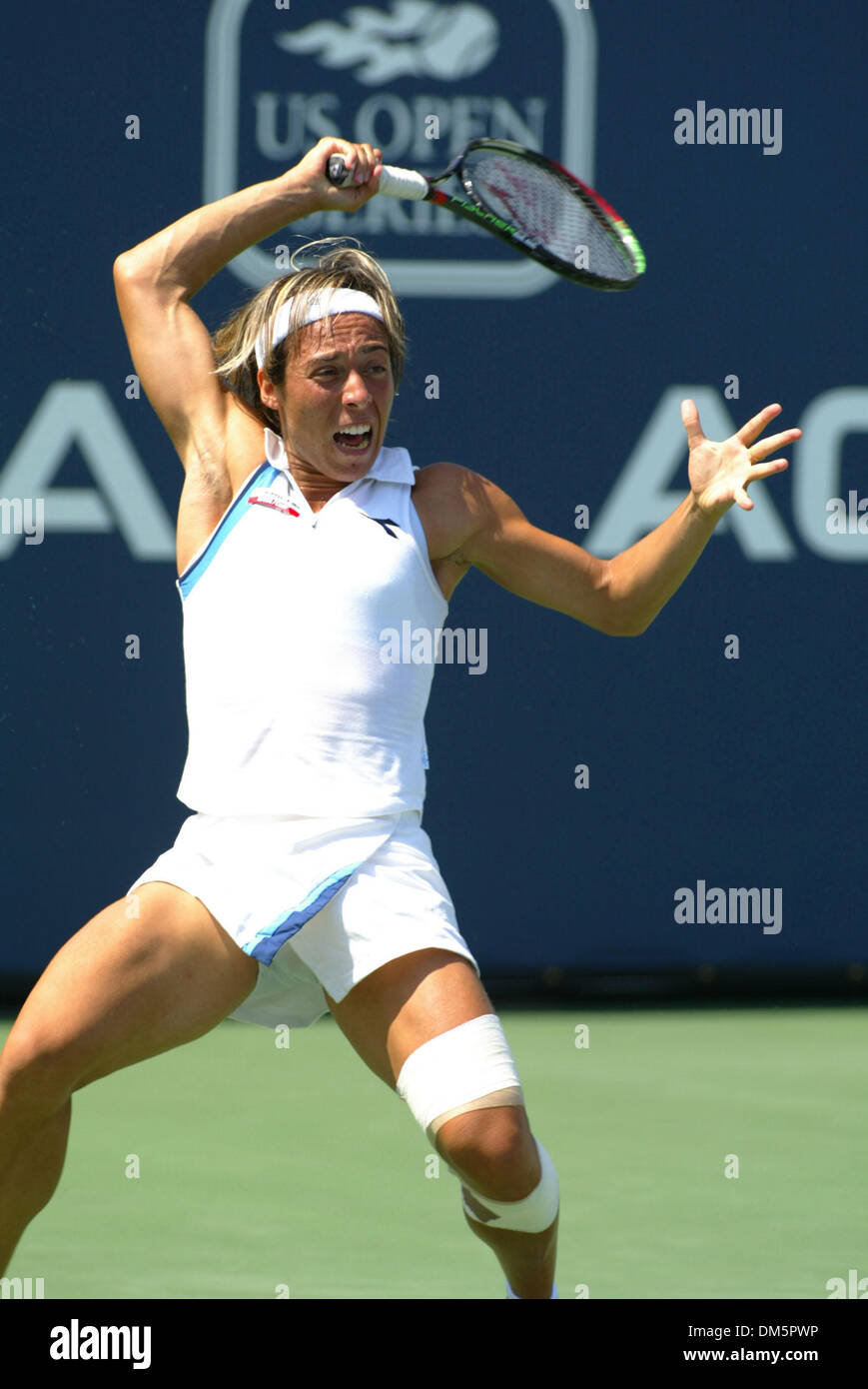 4. August 2005 - Carlsbad, Kalifornien, USA - FRANCESCA SCHIAVONE aus Italien, in der Tennis-Turnier, ein US-Serie im La Costa Resort and Spa öffnen (Credit-Bild: © Luciano Borsari/ZUMApress.com) Stockfoto