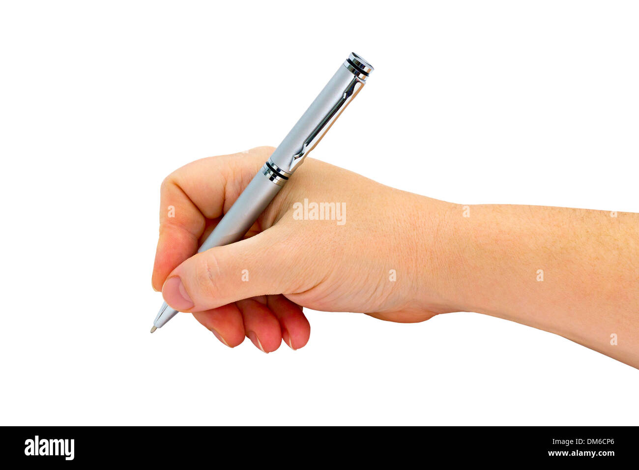 Metallisches Silber Kugelschreiber in einer weiblichen Hand isoliert auf weißem Hintergrund Stockfoto