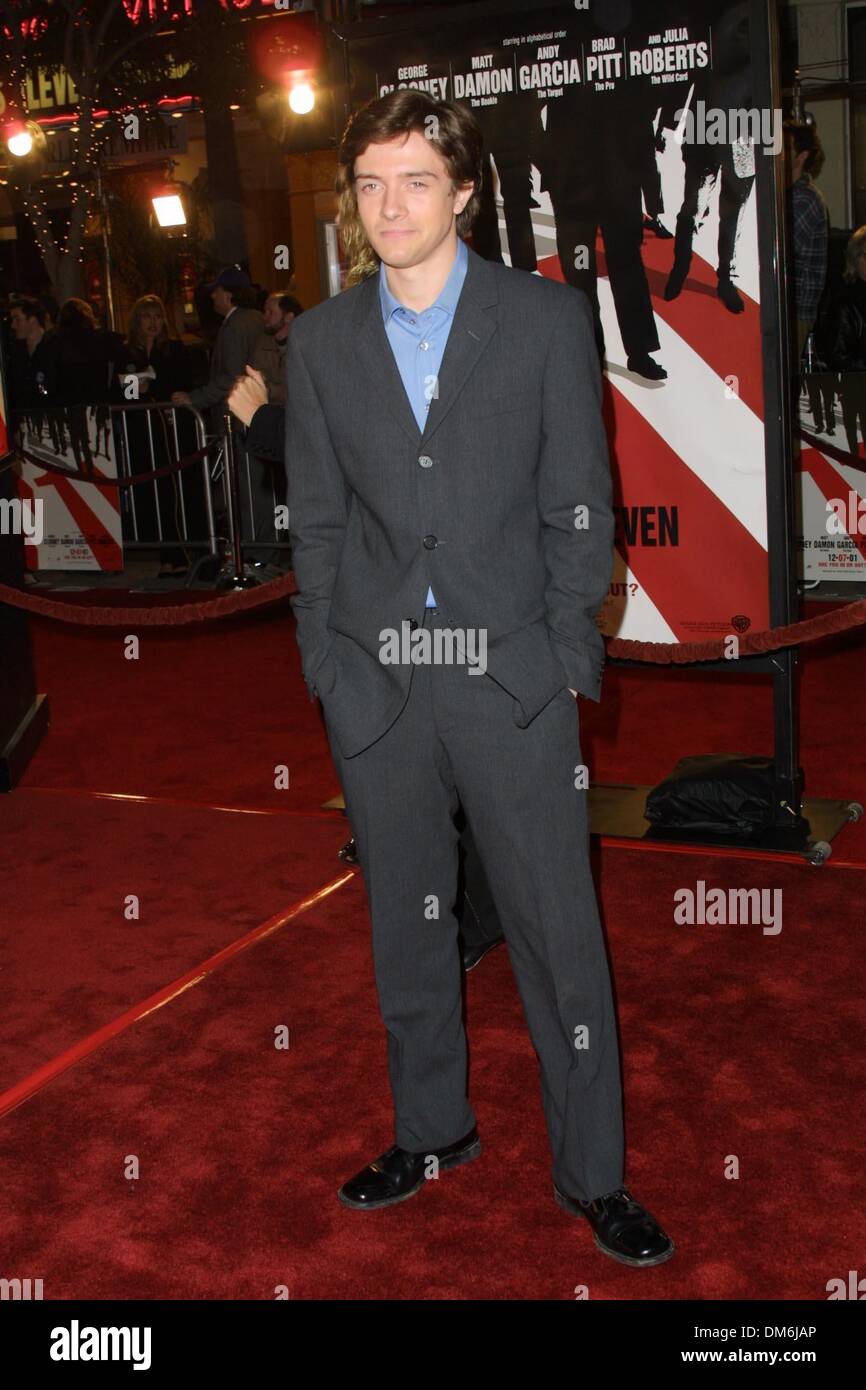 5. Dezember 2001 - PREMIERE OCEAN'S-ELEVEN. AN MANNS VILLAGE THEATER IN LOS ANGELES. TOPHER GRACE. FITZROY BARRETT / 05.12.2001 K23577FB (D) (Kredit-Bild: © Globe Photos/ZUMAPRESS.com) Stockfoto