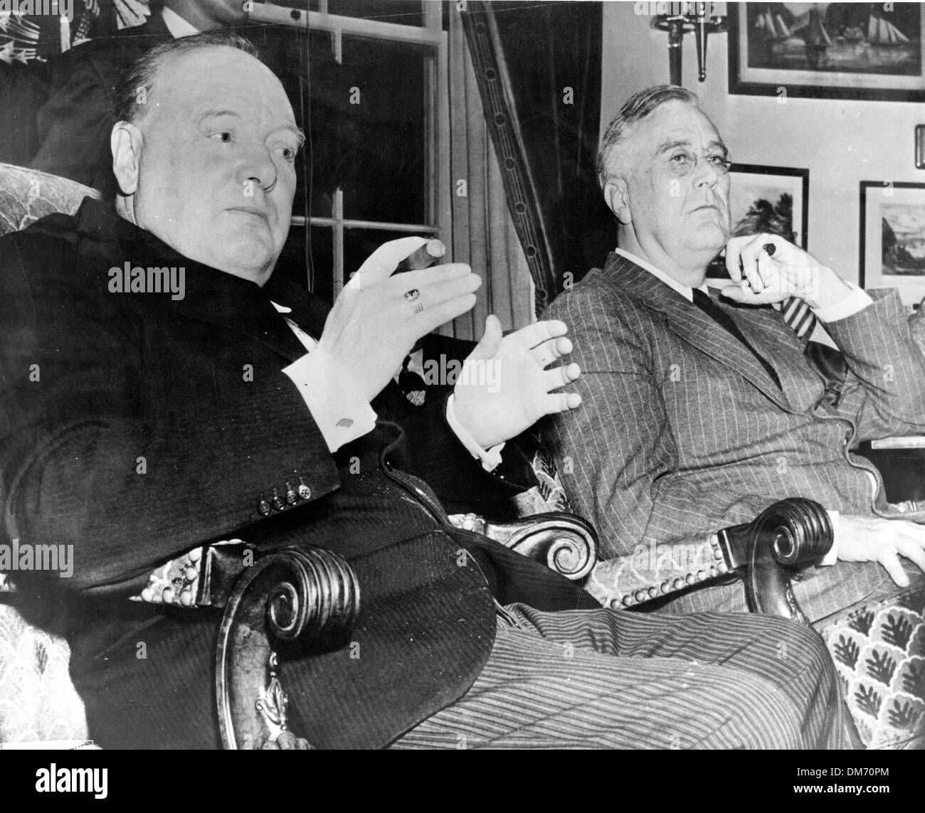 23. Dezember 1941 - WINSTON CHURCHILL und Präsident FRANKLIN D. ROOSEVELT 12/23/1941.Â© HARRIS EWING NEWS / (Kredit-Bild: © Globe Photos/ZUMAPRESS.com) Stockfoto
