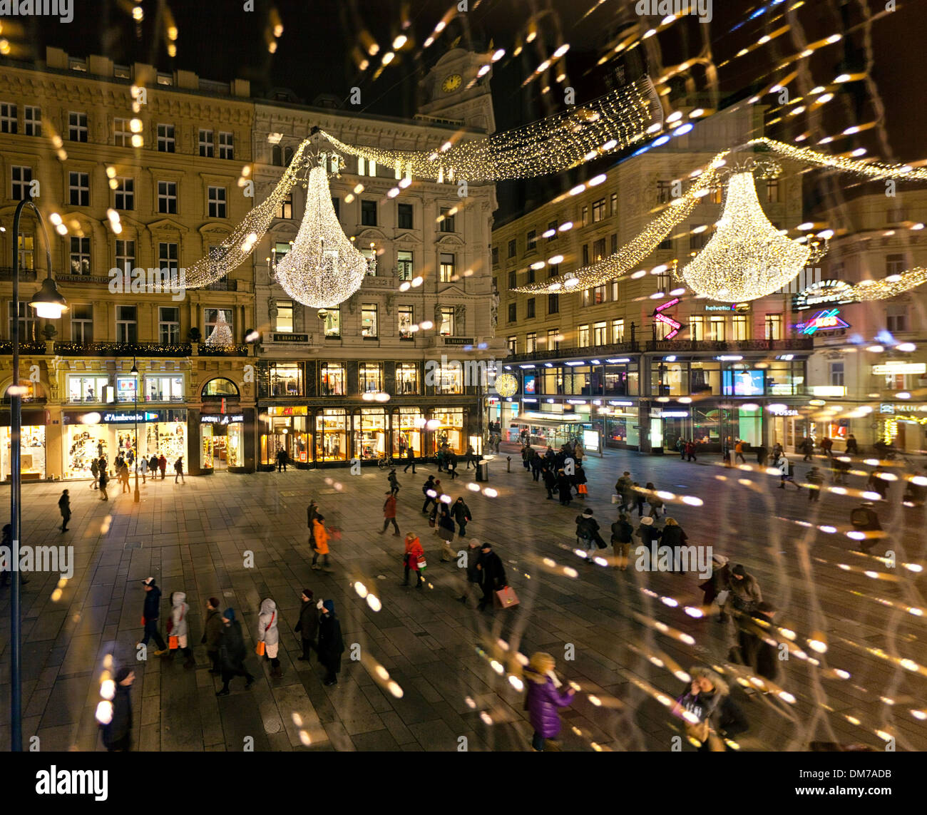 Der Wiener Graben in der Stadt Zentrum während der Weihnachts- und Saison Stockfoto