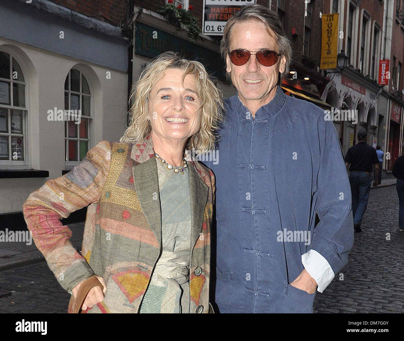 Jeremy Irons und Frau Sinead Cck am 20. Jahrestag der Eröffnung des Irish Film Institute (IFI) in Temple Bar zeigt eine Stockfoto
