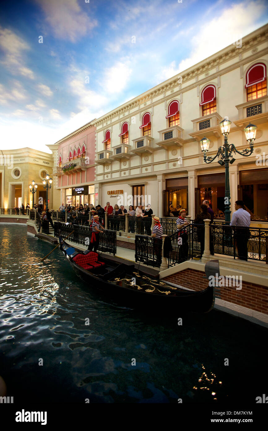 Leute und Touristen in The Venetian Hotel und Resort, Las Vegas, Nevada, NV, Vereinigte Staaten von Amerika, USA, Vereinigte Staaten Stockfoto