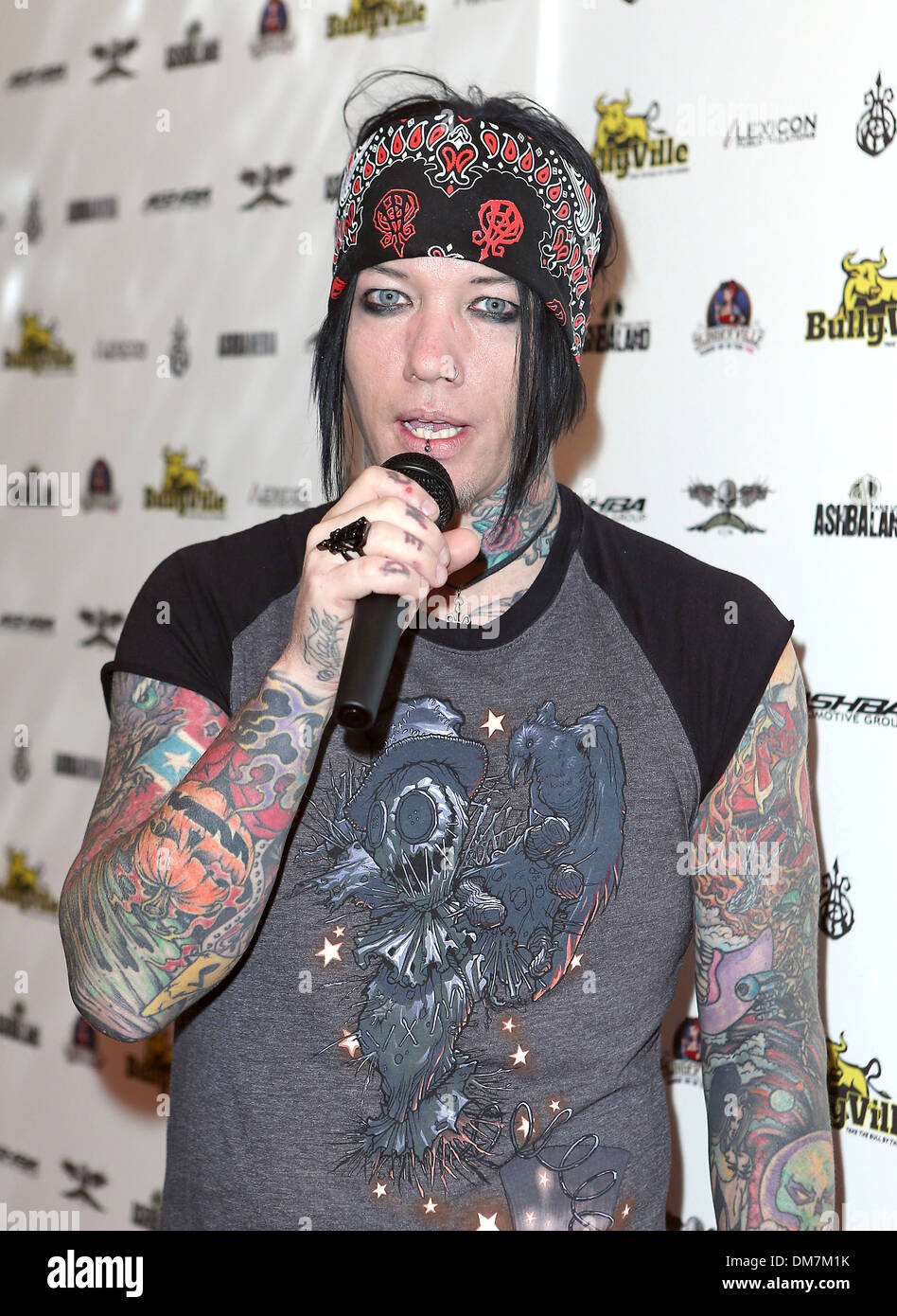 DJ Ashba am Bullyville präsentiert "Aus Deep End" Pool-Party im Hardrock Hotel and Casino Las Vegas Nevada - 01.09.12 Stockfoto