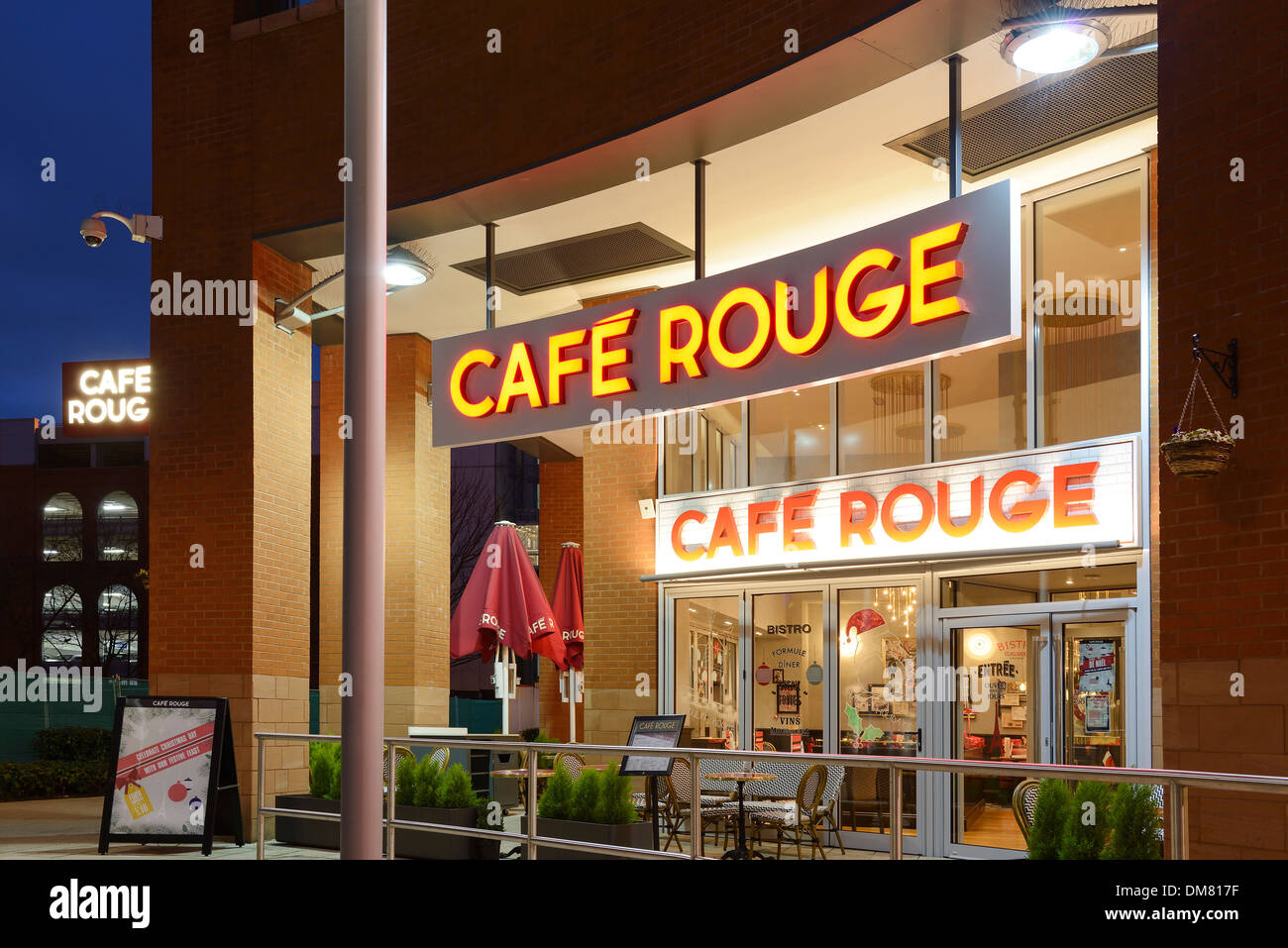 Außenseite des Cafe Rouge Restaurant im Stadtzentrum von Coventry UK Stockfoto