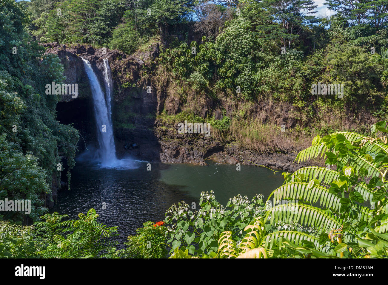 USA, Hawaii, Hawaii (Big) Insel Hilo, Regenbogen fällt Stockfoto