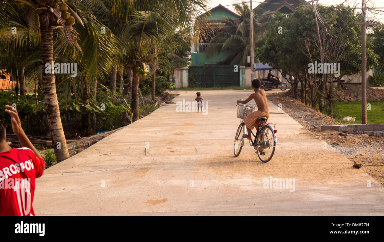 Kinder spielen Phnom Penh Kambodscha in Südostasien Stockfoto