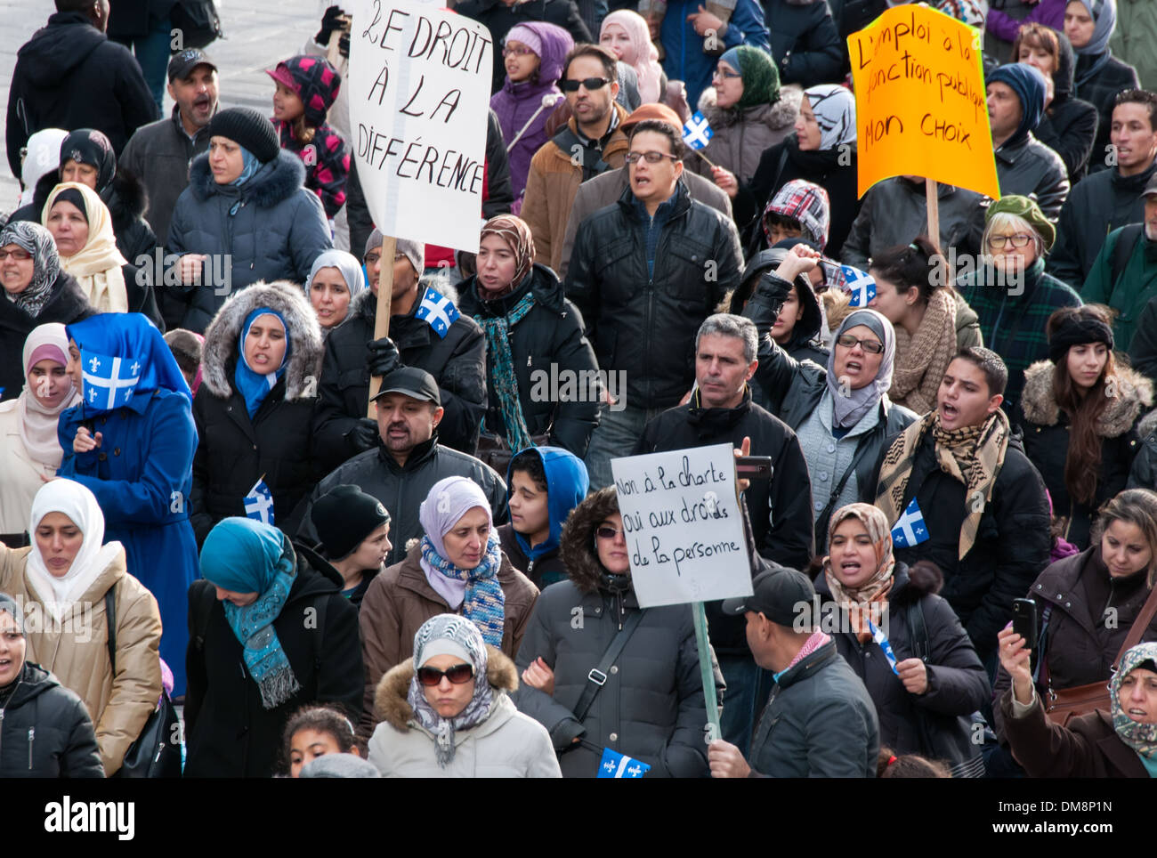 Demonstration gegen die neue vorgeschlagene Charta der Werte In Montreal Kanada - verbietet das Diagramm religiöse Symbole im öffentlichen Dienst Stockfoto