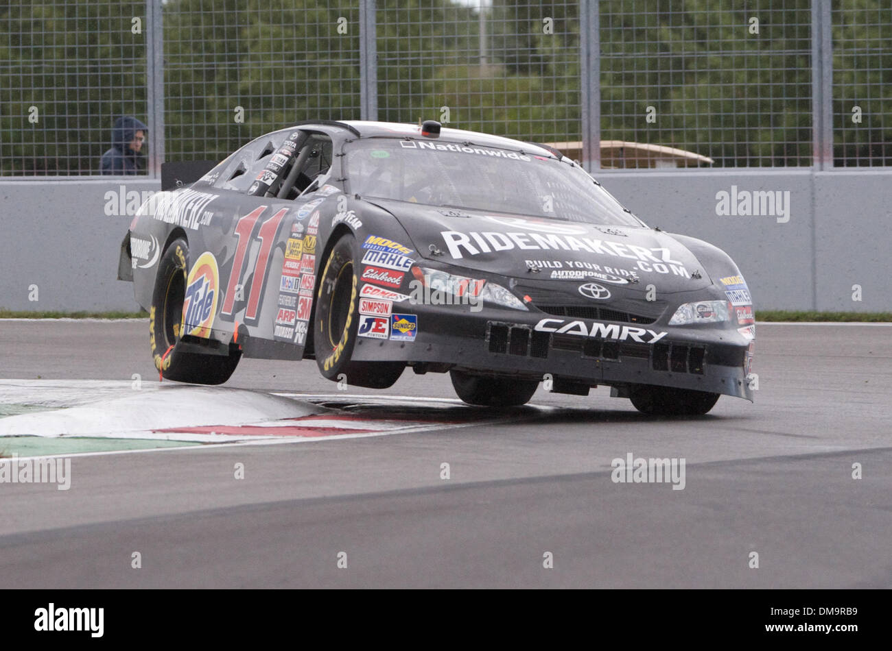 30. August 2009: Andrew Ranger (#11 Ridemakerz Toyota) fliegt nach der Einnahme von zu viel Bordstein während der NAPA Auto Teile 200 präsentiert von Dodge auf dem Circuit Gilles Villeneuve in MontrÅ½al, QC (Credit-Bild: © Southcreek Global/ZUMApress.com) Stockfoto