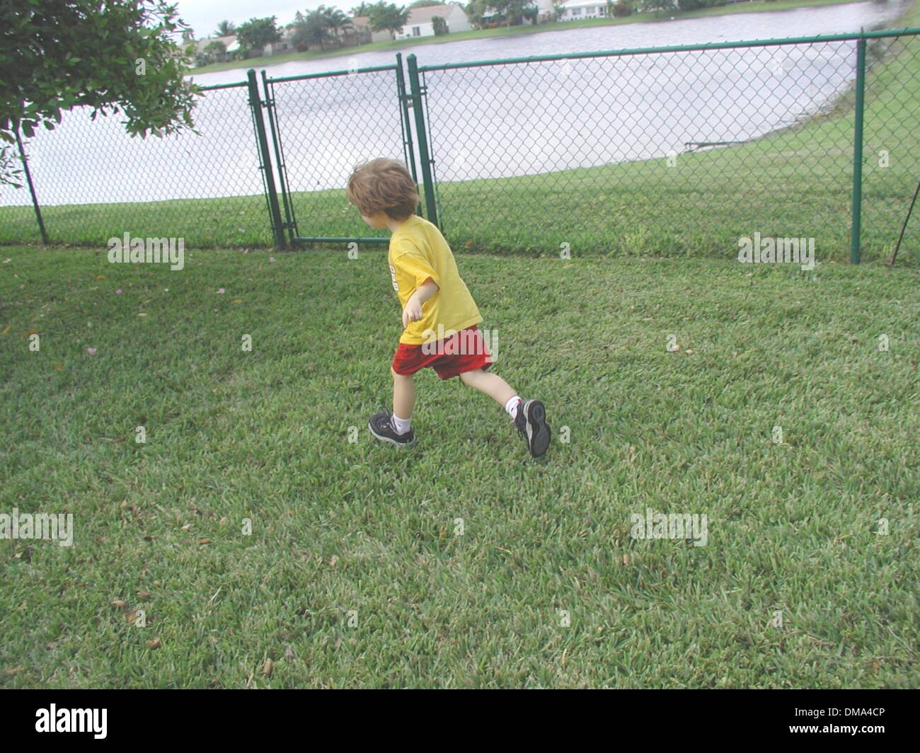 Kleines Kind laufen Stock Vektor