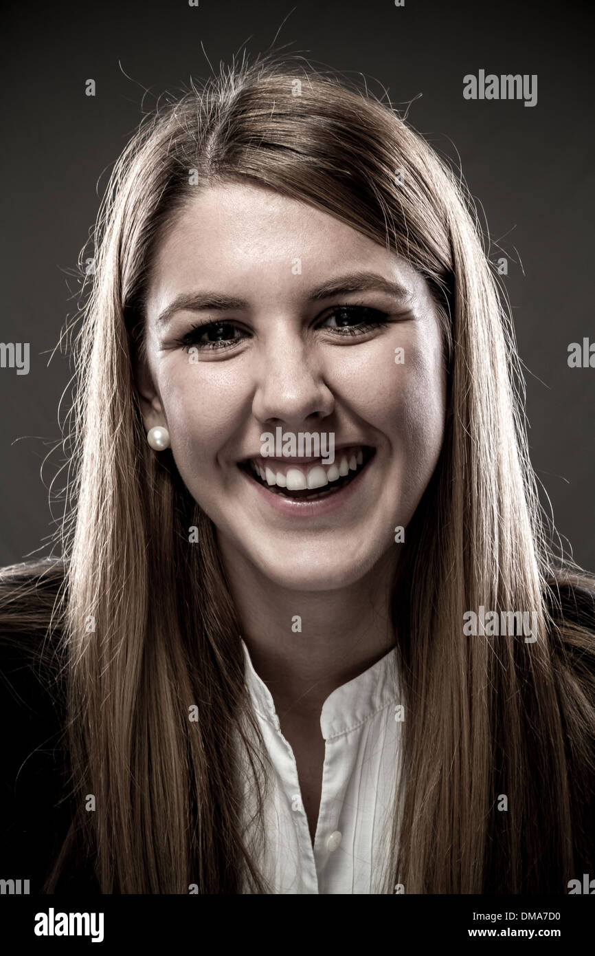 Porträt der jungen Frau, lachen Stockfoto