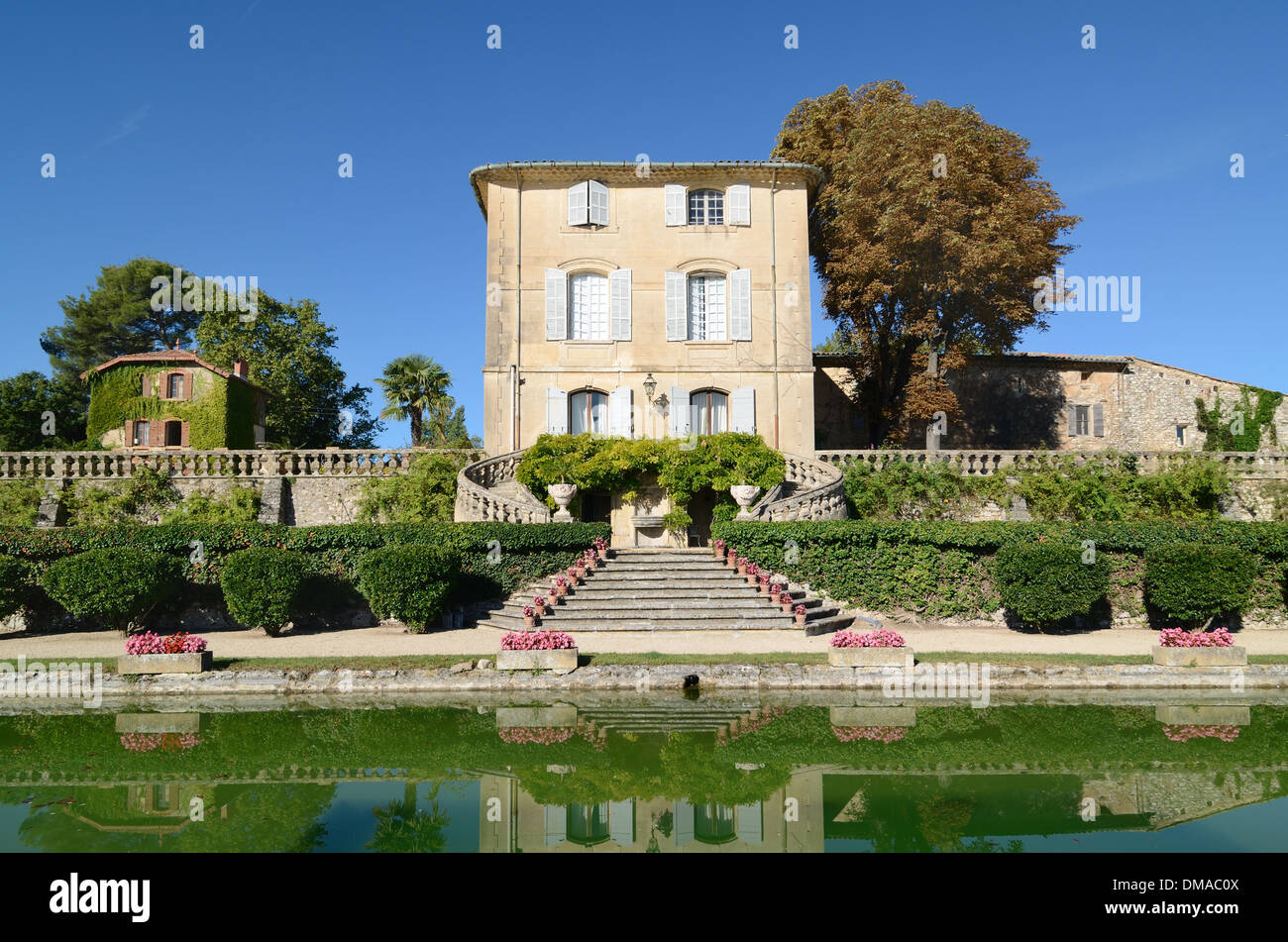 Château d'Arnajon Landhaus oder Estate & formalen Wasser Garten Le Puy-Sainte-Réparade Provence Frankreich Stockfoto
