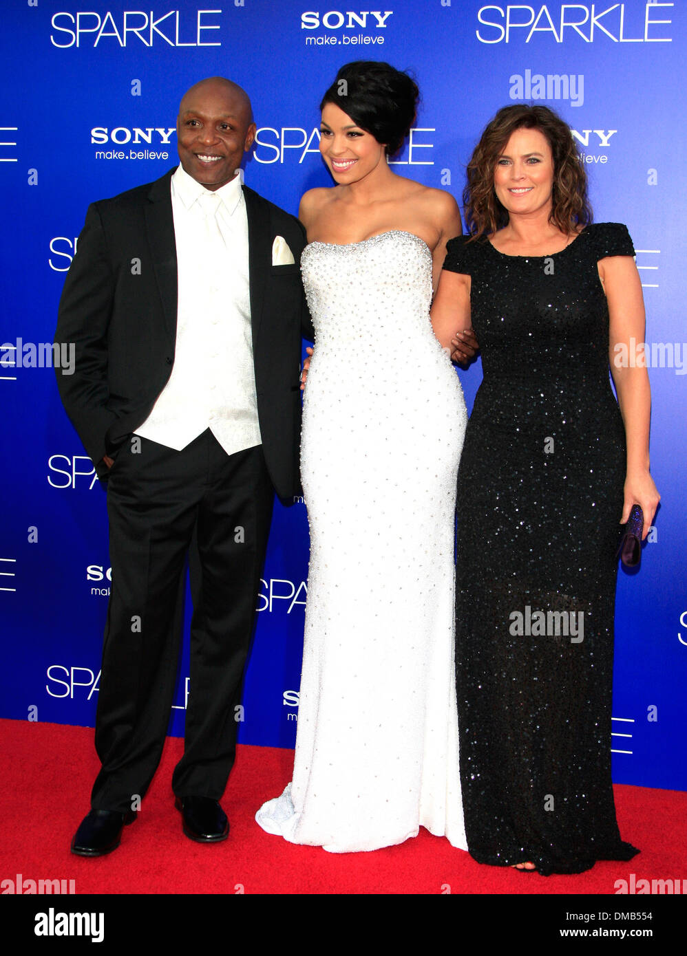Jordin Sparks mit ihr Eltern Phillippi Sparks und Jodi Weidmann Los Angeles Premiere von "Sparkle" - innen Ankünfte Los Stockfoto