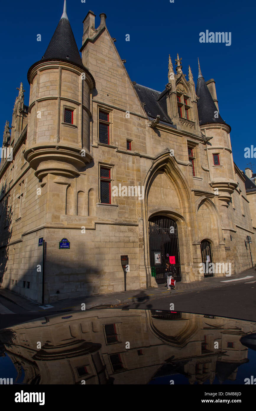 FORNEY BIBLIOTHEK, HOTEL DES ARCHEVEQUES DE SENS, 4. ARRONDISSEMENT, PARIS (75), ILE-DE-FRANCE, FRANKREICH Stockfoto