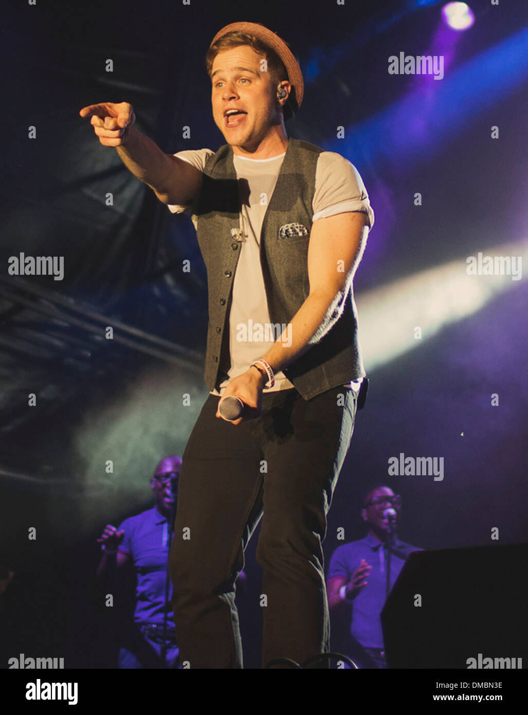 Olly Murs tritt in Kempton Racecourse im Rahmen von Kempton Live 2012 Surrey England - 17.08.12 Stockfoto