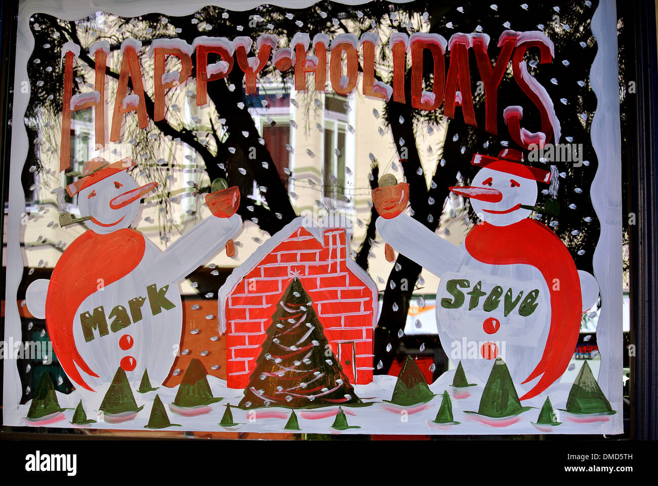 Frohe Weihnachten Dekoration auf bar Fenster in San Francisco Stockfoto