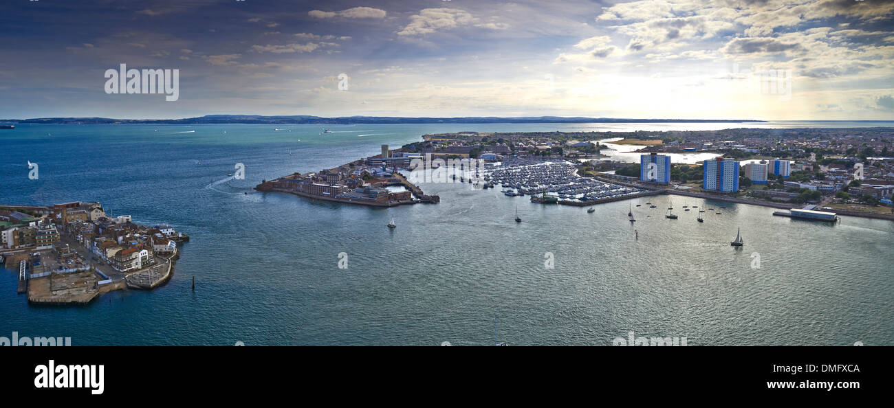 Spinnaker Tower ist ein 170-Meter (560 ft) Wahrzeichen Turm in Portsmouth, England, UK Stockfoto