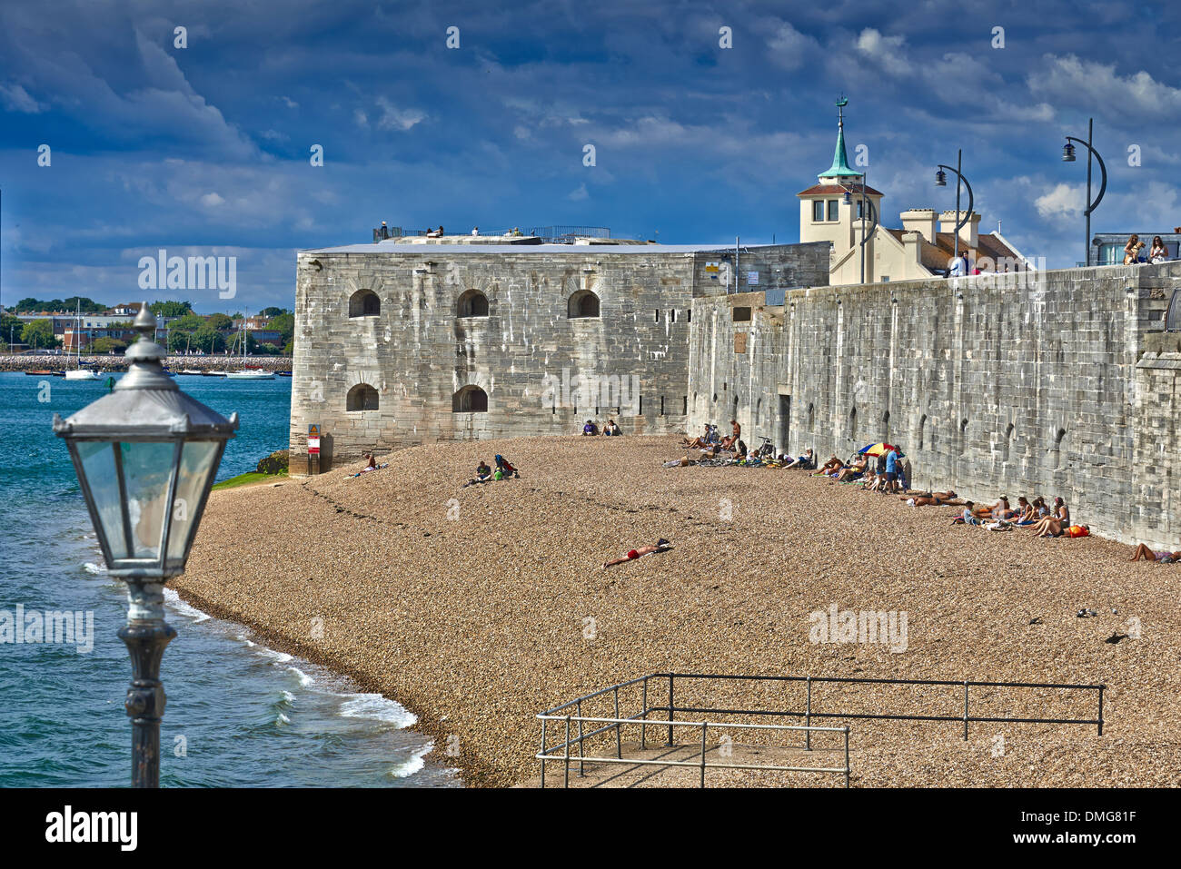 Portsmouth Round Tower besetzt ein hölzerner Turm ursprünglich die Website durch eine steinerne ersetzt Stockfoto