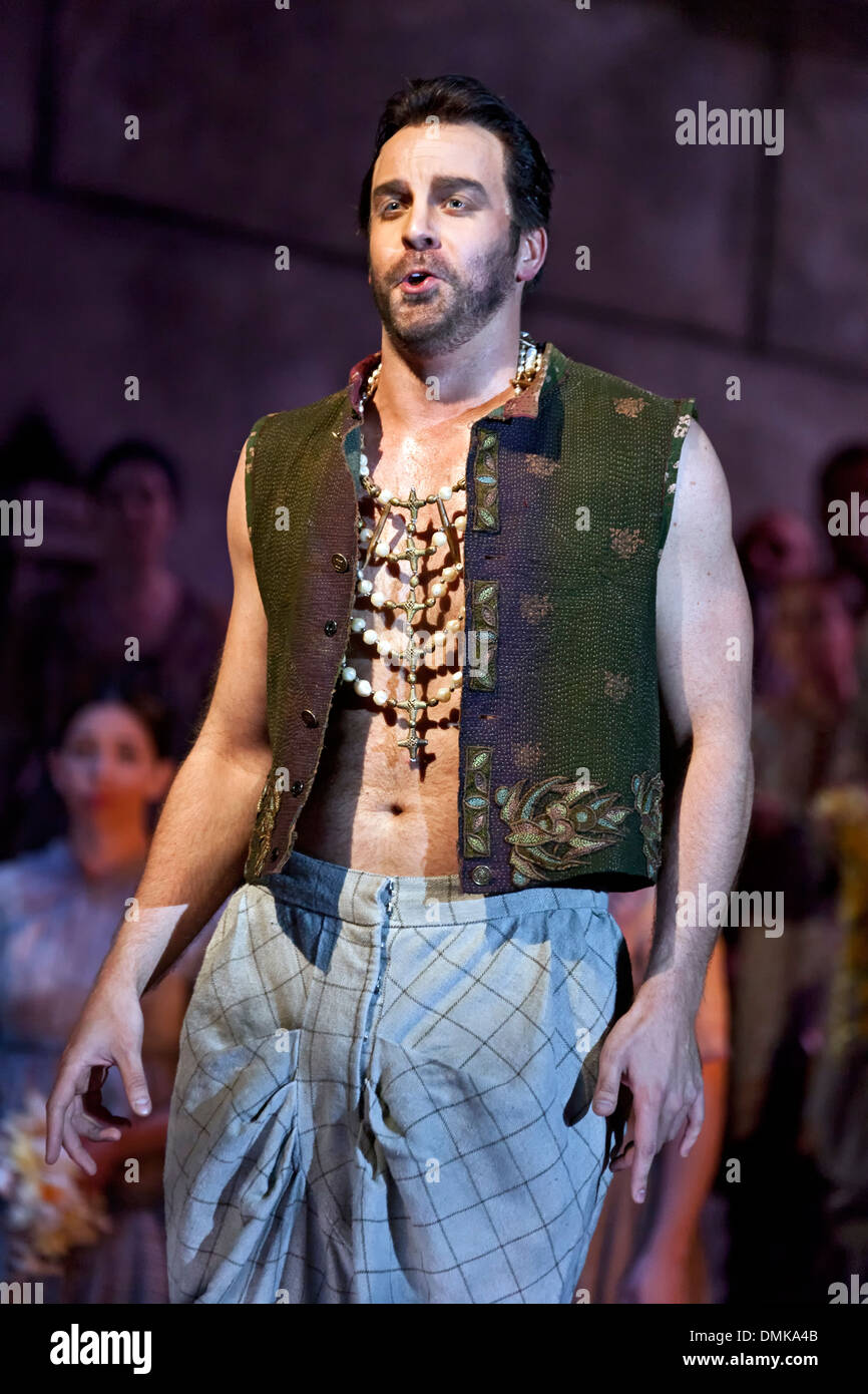 Zurga (Christopher Magiera), Pearl Fishers, Santa Fe Opera, Santa Fe, New Mexico, Vereinigte Staaten Stockfoto