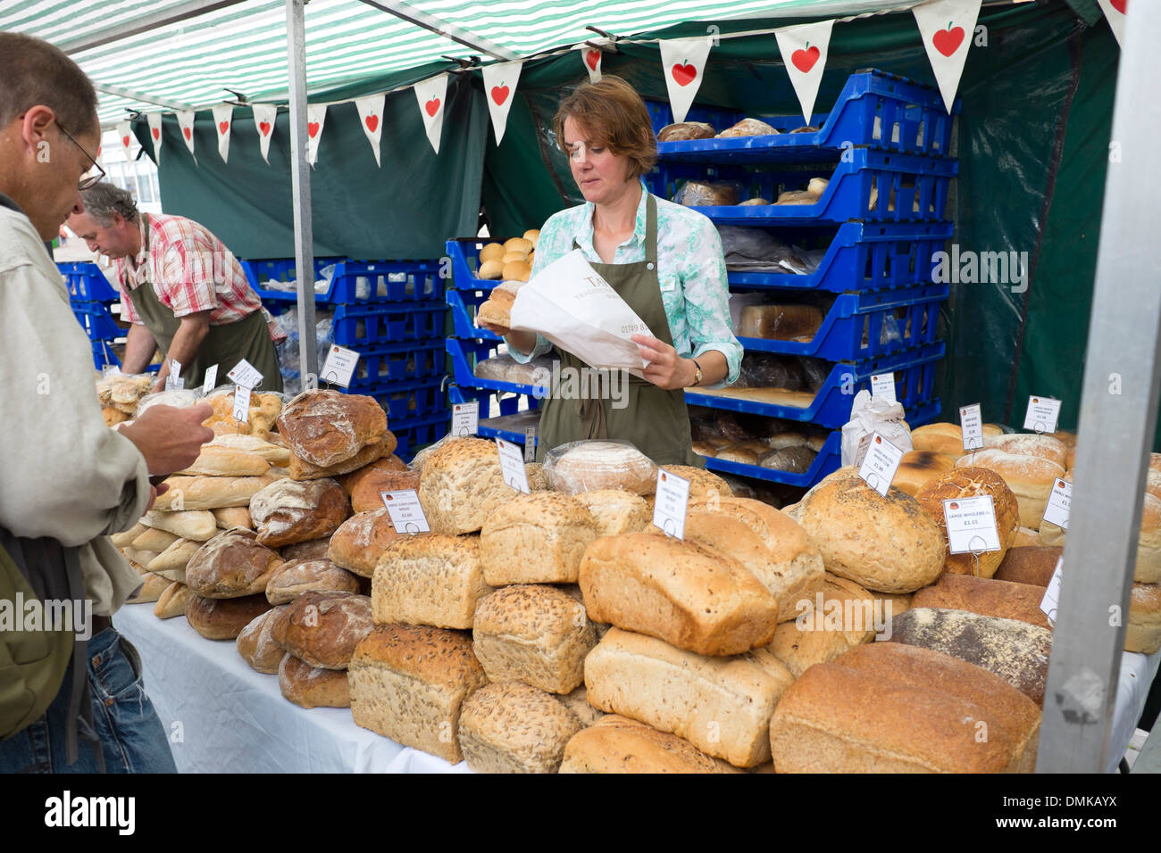 Hausgemachte Handwerker frisch gebackenes Brot Stockfoto