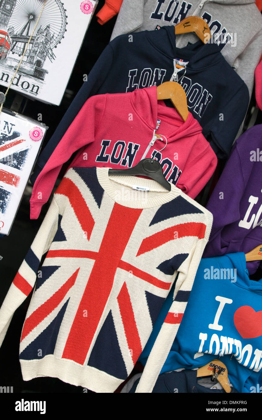 Souvenir-Neuheit-Pullover und Hoodies in London Stockfoto