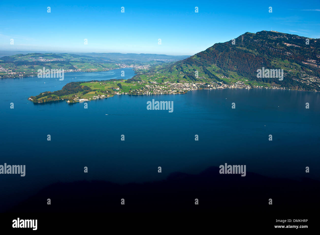 Hertenstein Halbinsel und der Gemeinde Weggis am Fuss der Rigi massiv, Schweiz Stockfoto