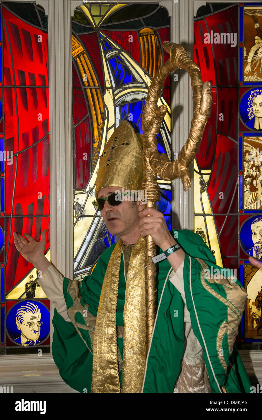 Vorbereitungen für den St. PATRICK' AOS Tag feiern, DUBLIN, Irland Stockfoto