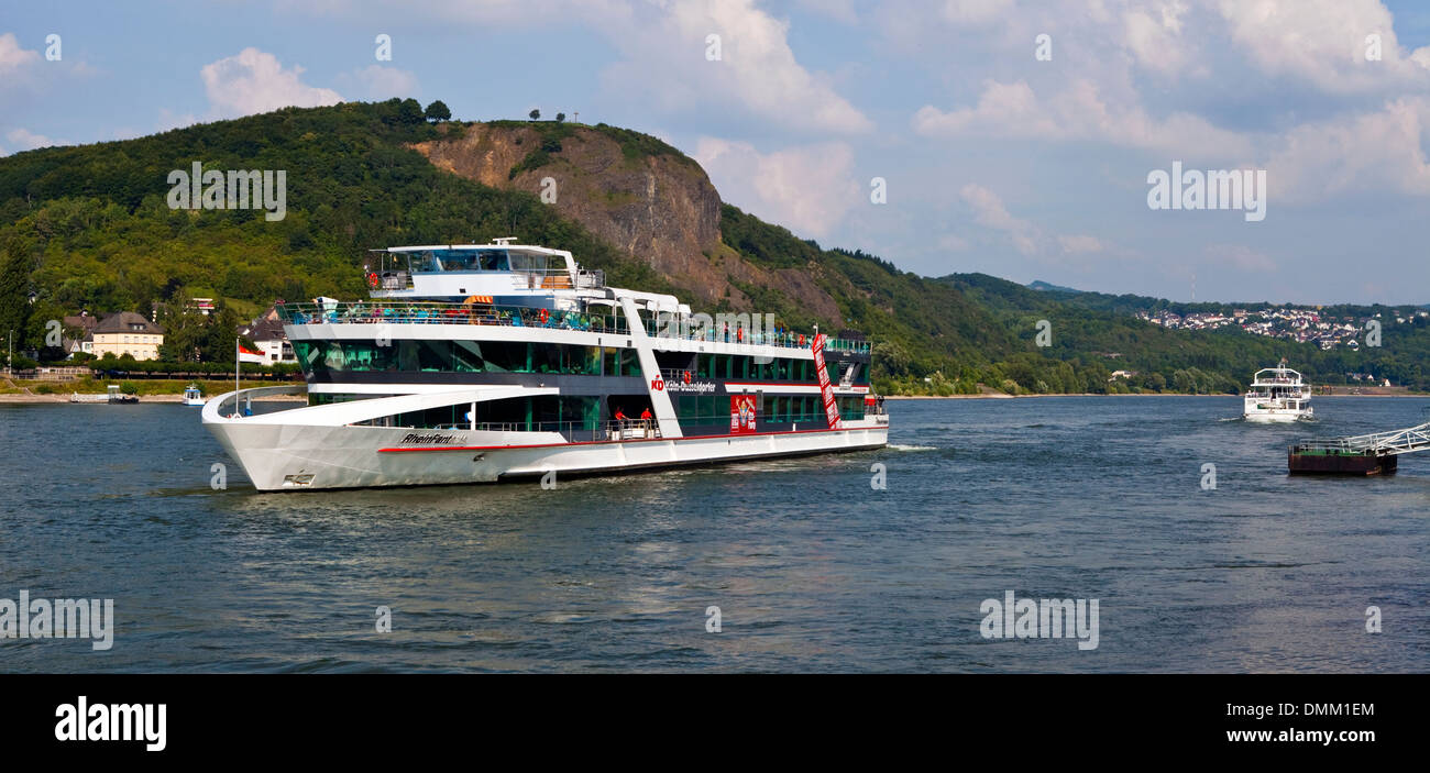 Bootsfahrt auf dem Rhein in Deutschland. Stockfoto