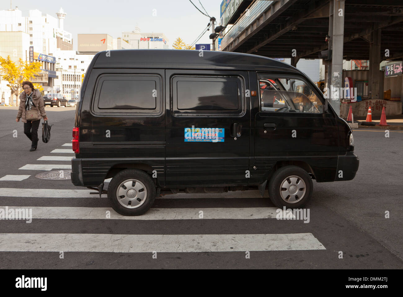 Kompakter Lieferwagen - Busan, Südkorea Stockfoto