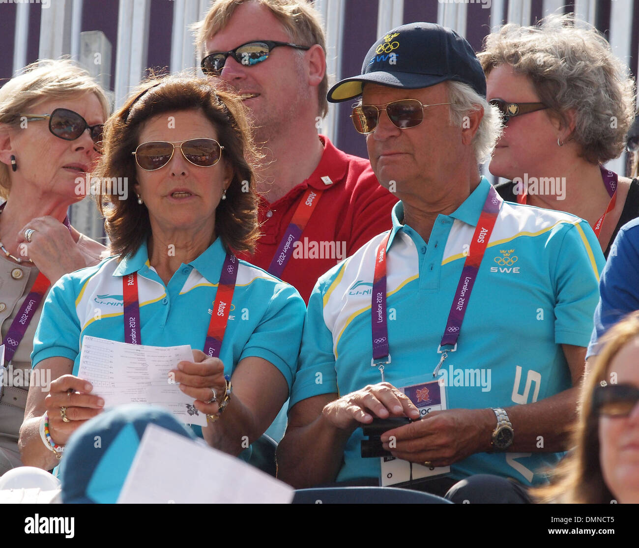 Königin Silvia von Schweden und König Carl Gustav von Schweden Pflichtveranstaltung Pferdesport Dressur im Greenwich Park in London 2012 Stockfoto