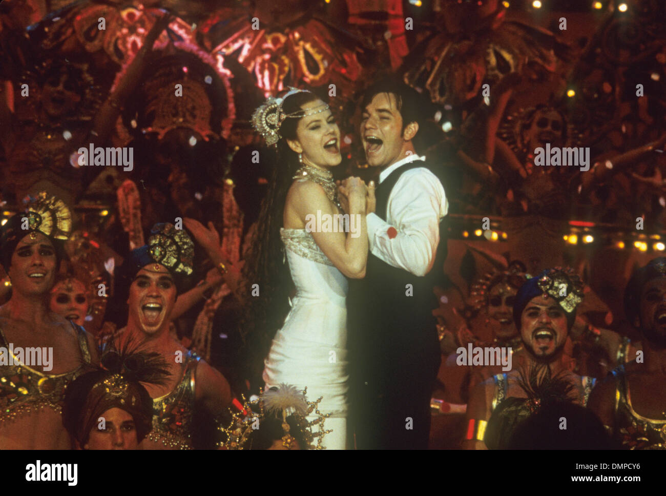 MOULIN ROUGE 2001 20th Century Fox Film mit Nicole Kidman und Ewan McGregor Stockfoto