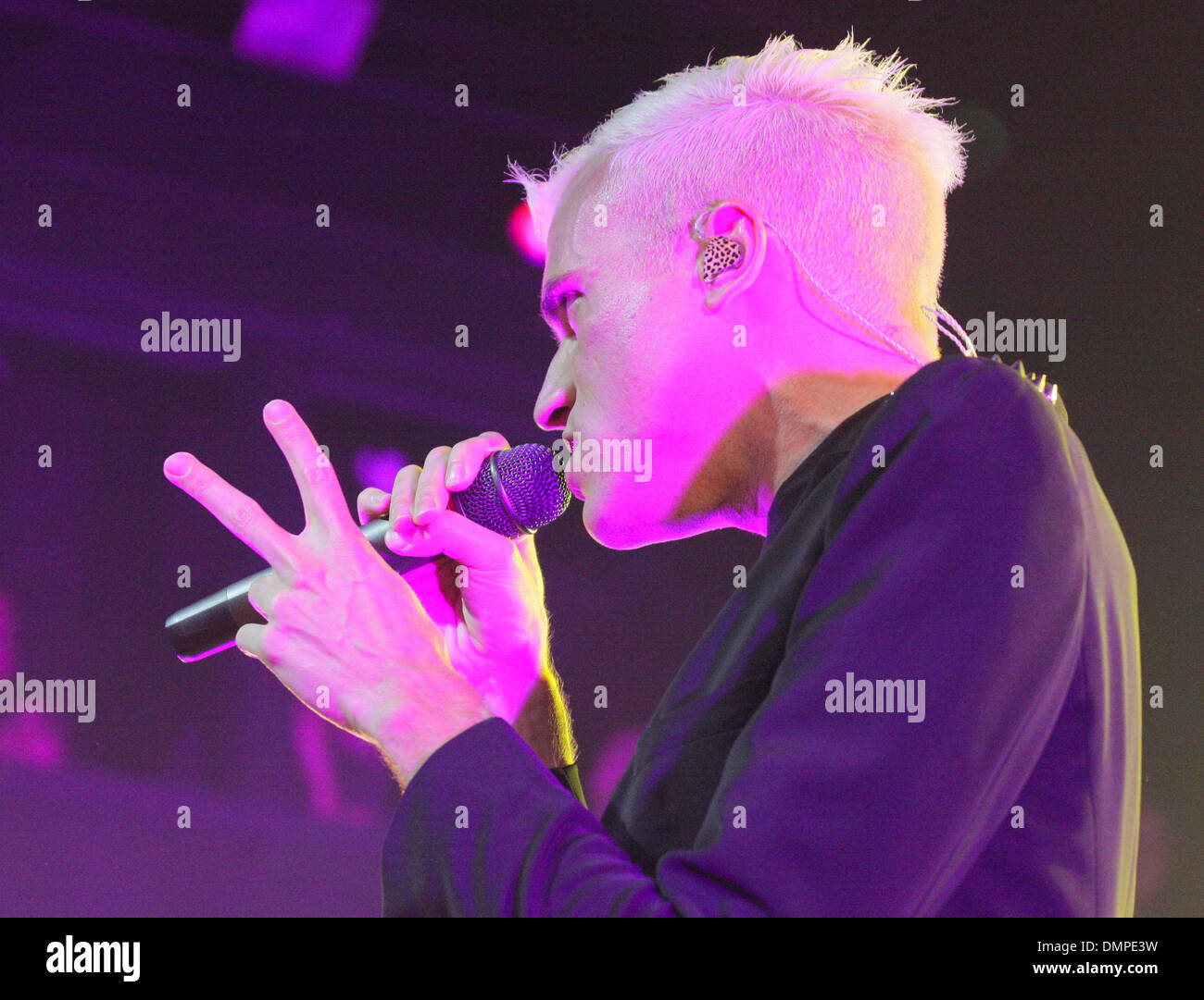 Tyler Glenn von Neon Trees erklingt in Nylon Sommer-Musik-Tour an Revolution Live Ft Lauderdale Florida - 10.08.12 Stockfoto