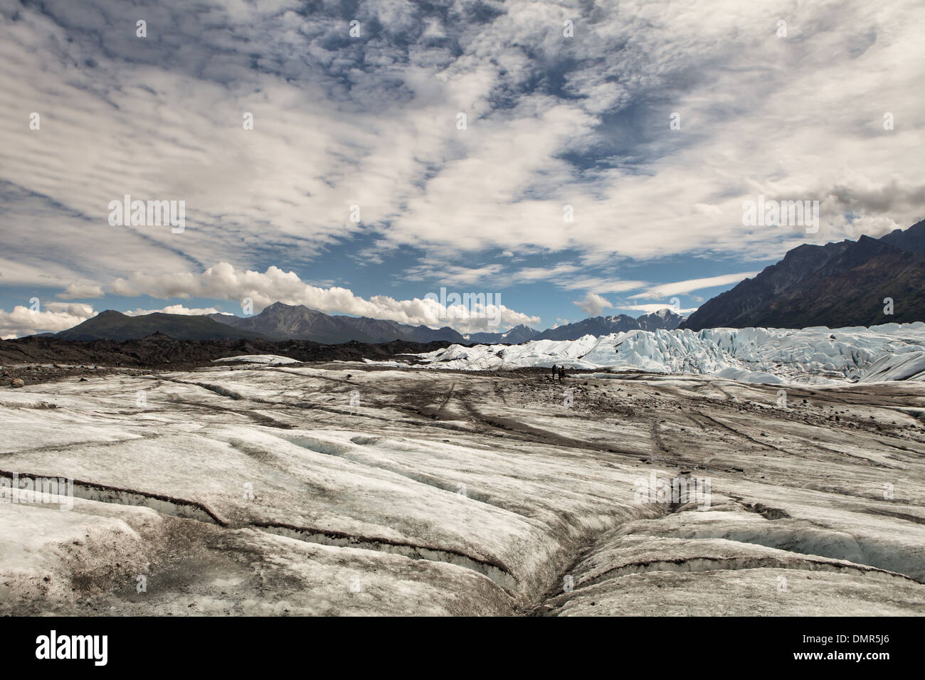 Matanuska Gletscher in Alaska an einem Sommertag mit Wolken. Stockfoto