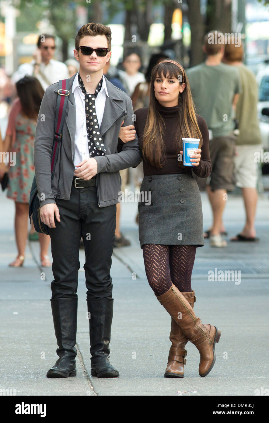 Chris Colfer und Lea Michele vor Ort mit "Glee" auf der 14th Street New York City, USA - 12.08.12 Stockfoto