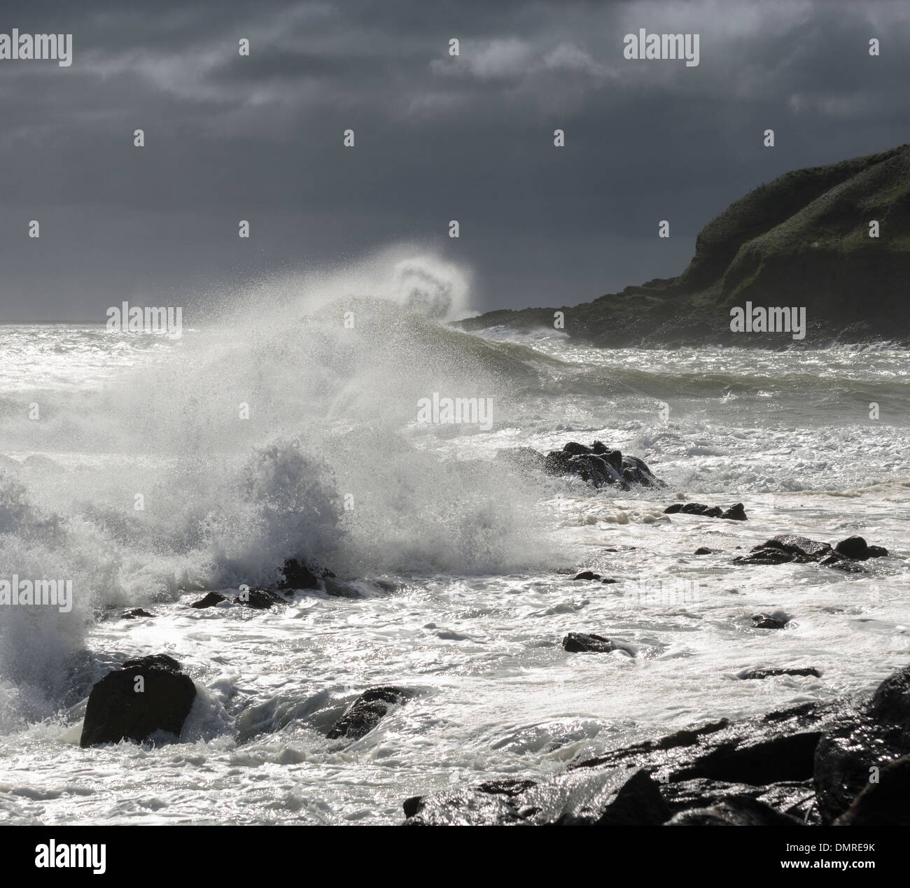Stonehaven Ufer Wellen Sturm surfen Wellen Stockfoto