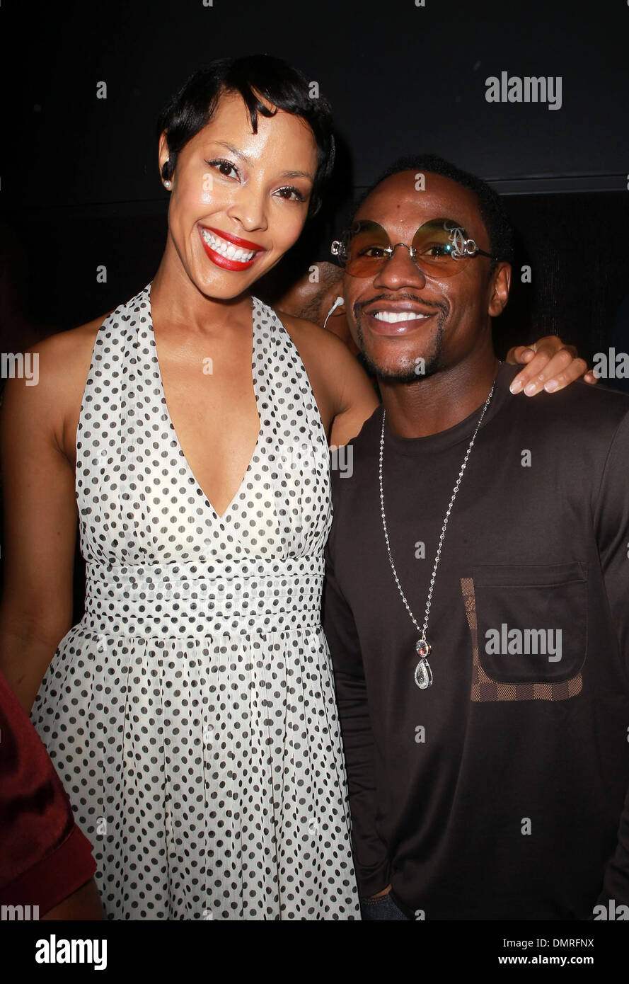 Tracey Heggins und Floyd Mayweather Jr besuchen Lionsgate Home Entertainment und Schleifstein VIP-Screening von "Freiberufler" Stockfoto