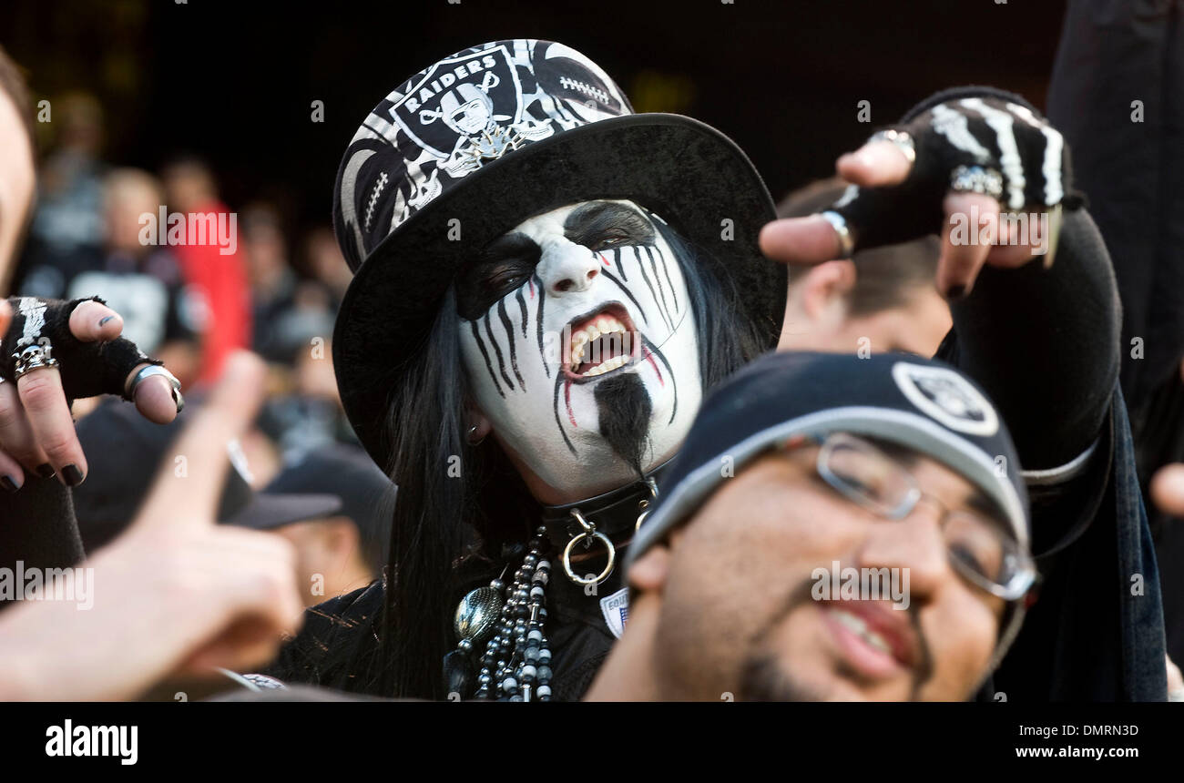 Sep 14, 2009 - Oakland, Kalifornien, USA - Oakland Raiders Vs San Diego Chargers in Oakland-Alameda County Coliseum Montag, 14. September 2009 nur ein weiteres Raider-Fan. (Kredit-Bild: © Al Golub/ZUMApress.com) Stockfoto