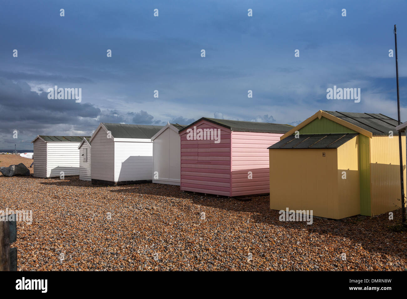 Strandhütten an Hove, East Sussex, England Stockfoto