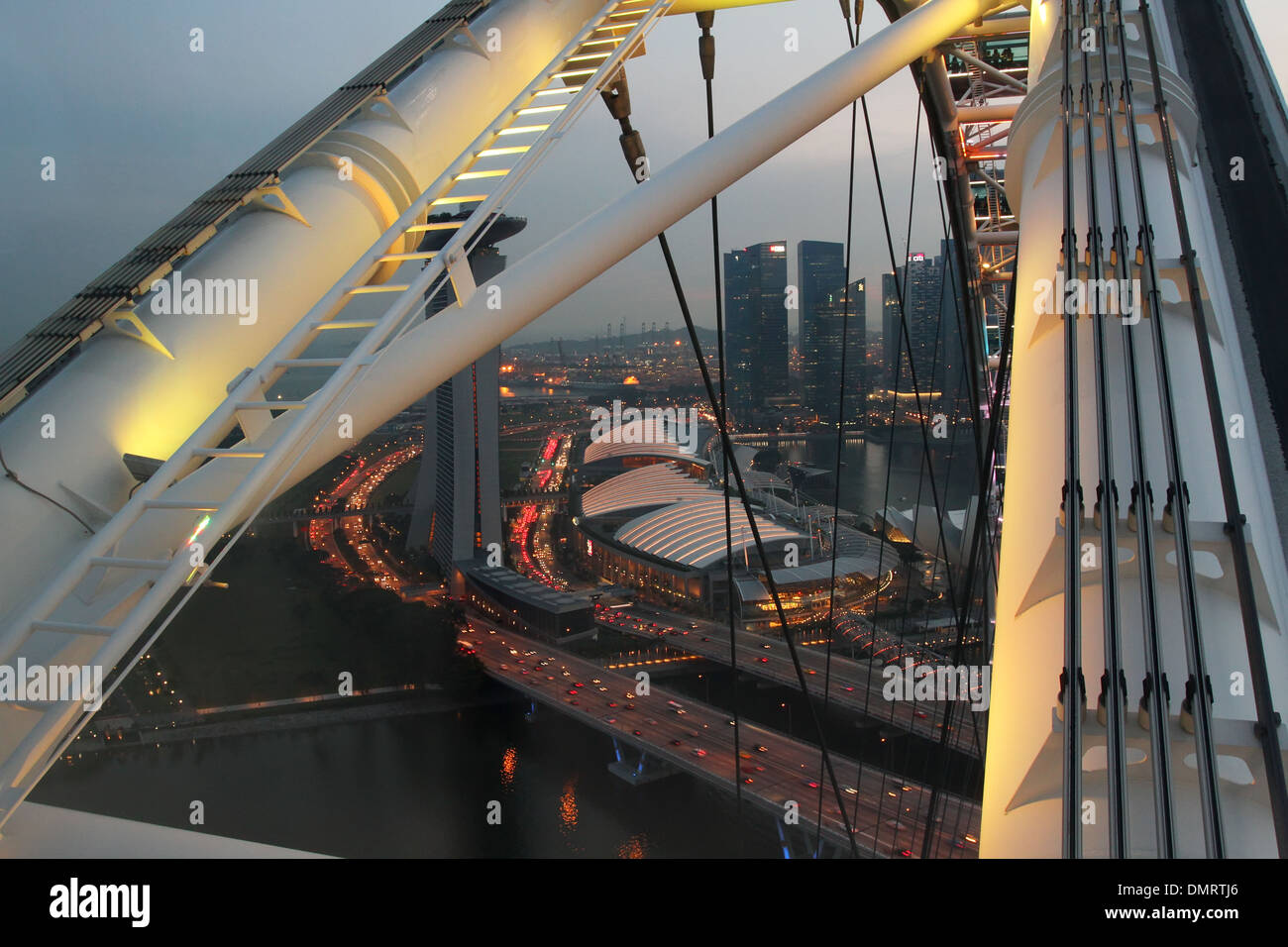 Struktur der Singapore Flyer. Eine Fahrt auf dem Riesenrad Singapore Flyer. Singapur. Stockfoto