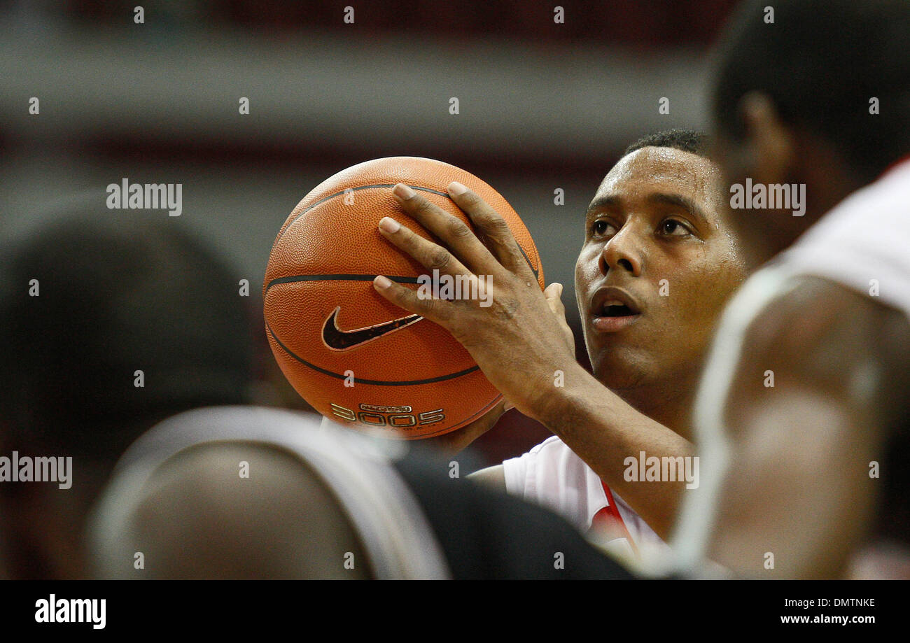 Georgien nach vorne schießt Trey Thompkins (3) freie Würfe auf das Spiel gegen Wofford auf Dienstag, 17. November 2009. Wofford gewann 57-60. (Kredit-Bild: © Daniel Shirey/Southcreek Global/ZUMApress.com) Stockfoto