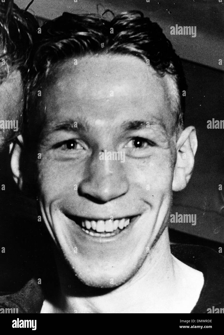 15. März 1954 - ist London, England, Vereinigtes Königreich - Kämpfer OLLE BENGTSSON aus Schweden ein Champion im Mittelgewicht Boxer. Bild: Nahaufnahme von einem lächelnden Olle. (Kredit-Bild: © KEYSTONE Bilder USA/ZUMAPRESS.com) Stockfoto