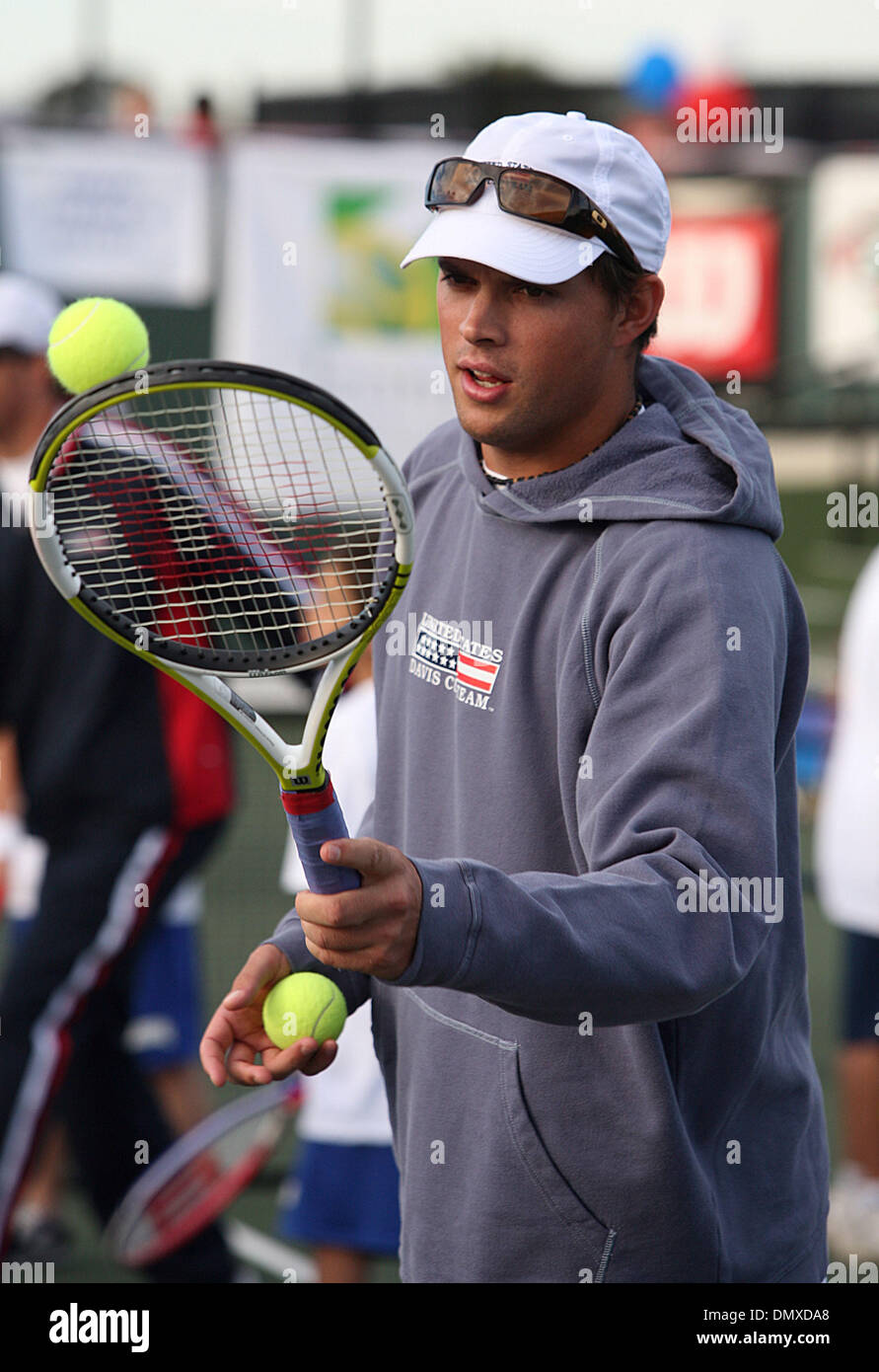 8. Februar 2006; San Diego, CA, USA; TENNIS: BOB BRYAN in der US-Davis Cup Team Klinik statt Barnes Familie Tennis Center. Obligatorische Credit: Foto von John Hardick/ZUMA Press. (©) Copyright 2006 von John Hardick Stockfoto