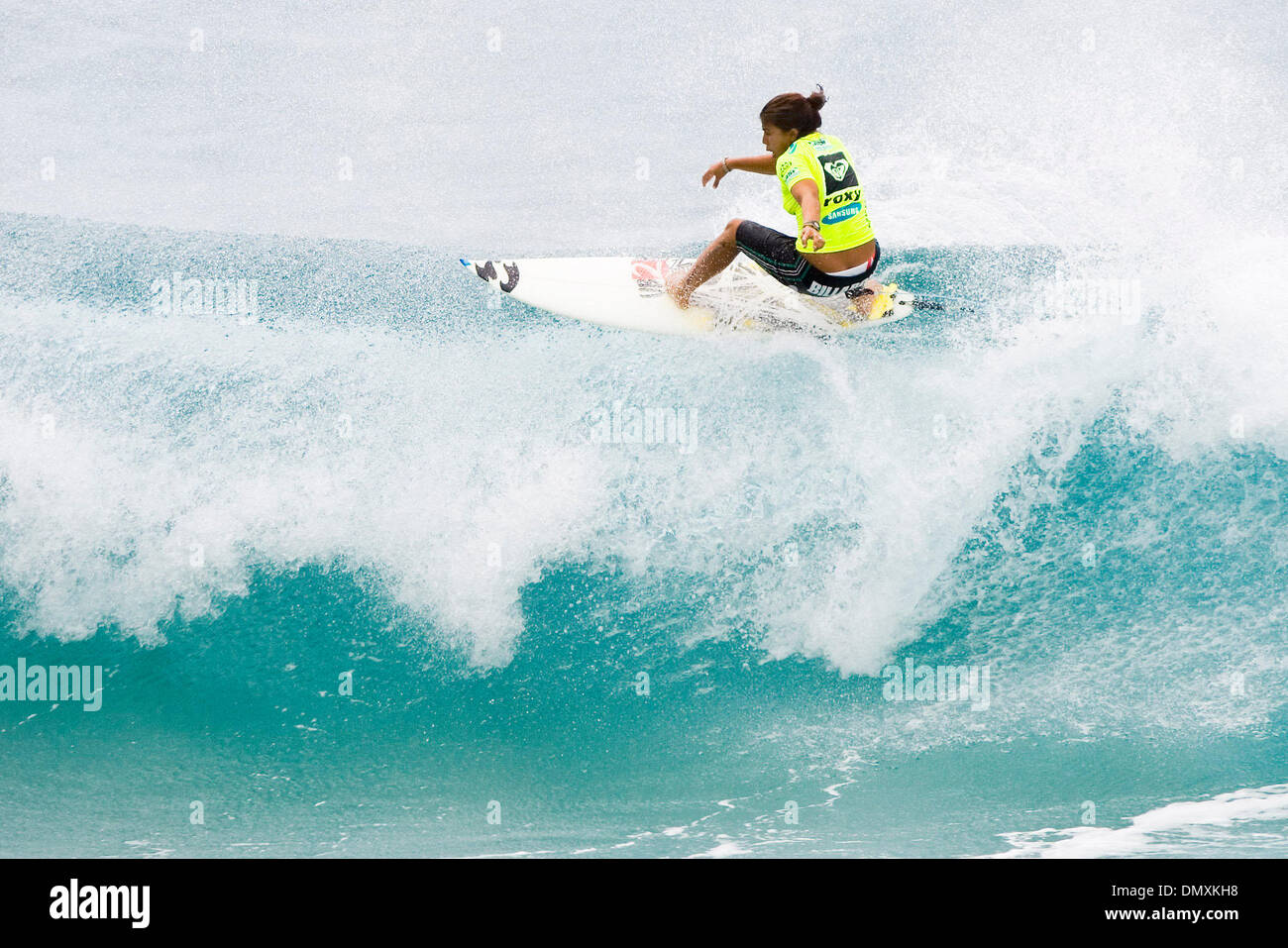 1. März 2006; Snapper Rocks, Coolangatta, Queensland, Australien; Association of Surfing Professionals (ASP) WomenÕs Welt ChampionshipTour (WCT). Roxy Pro von Samsung vorgestellt: Snapper Rocks, Gold Coast, Queensland, Australien 28 Feb Ð 12. März 2006. Rookie-Sensation SILVANA LIMA (Brasilien) (Bild) erweitert um drei des präsentiert von Samsung bei Snapper Rocks auf th Roxy Pro Runde Stockfoto