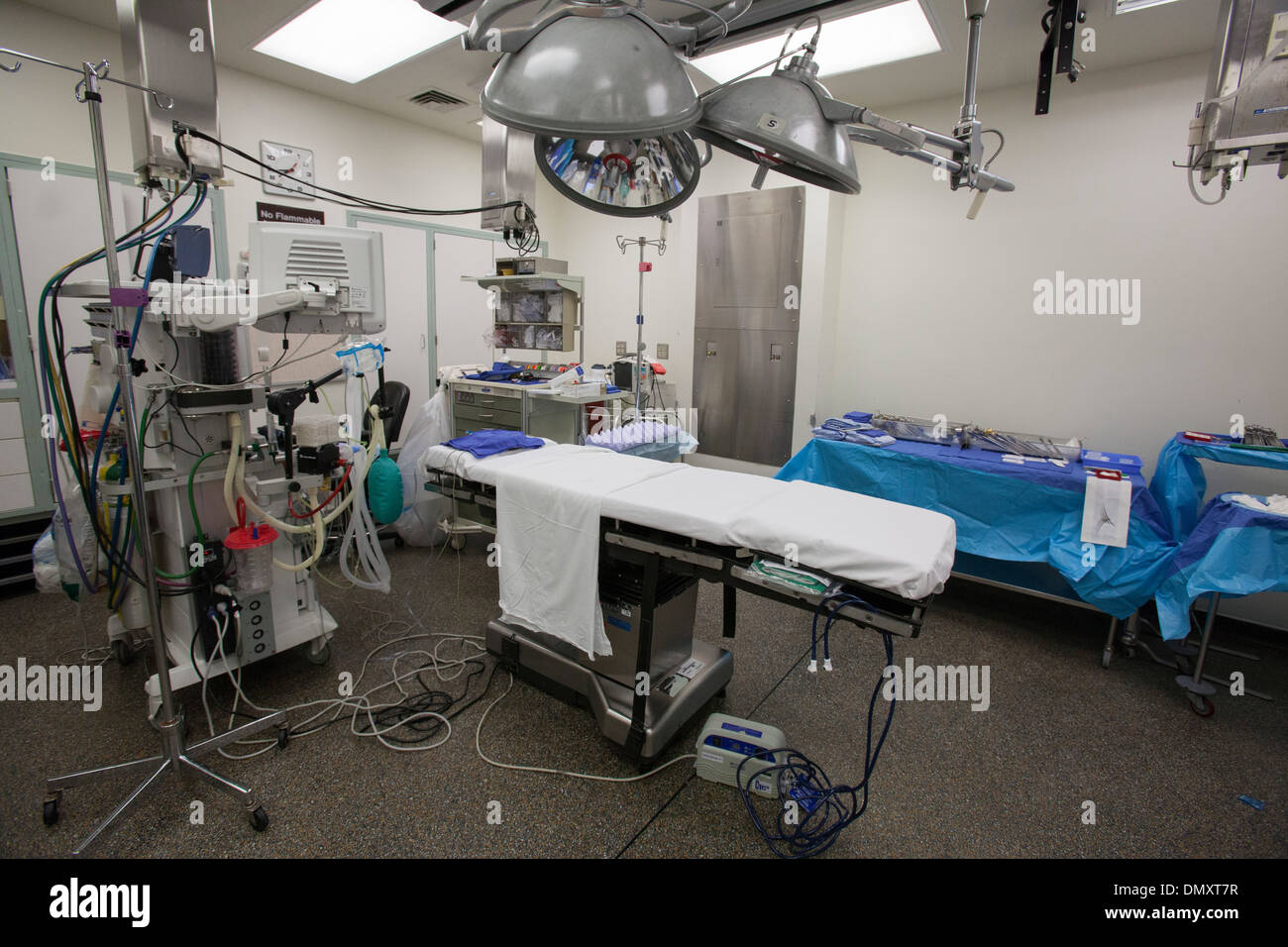 OP-Saal am Karmanos Cancer Institute. Stockfoto